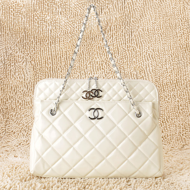 Chanel A49274 Patent Leather Shoulder Bag White