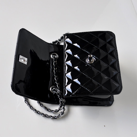 Chanel A67116 Classic mini Flap Bag Patent leather Black in Silver