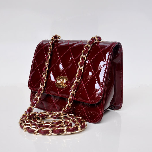 Chanel A67116 Classic mini Flap Bag Patent leather Claret in Gold