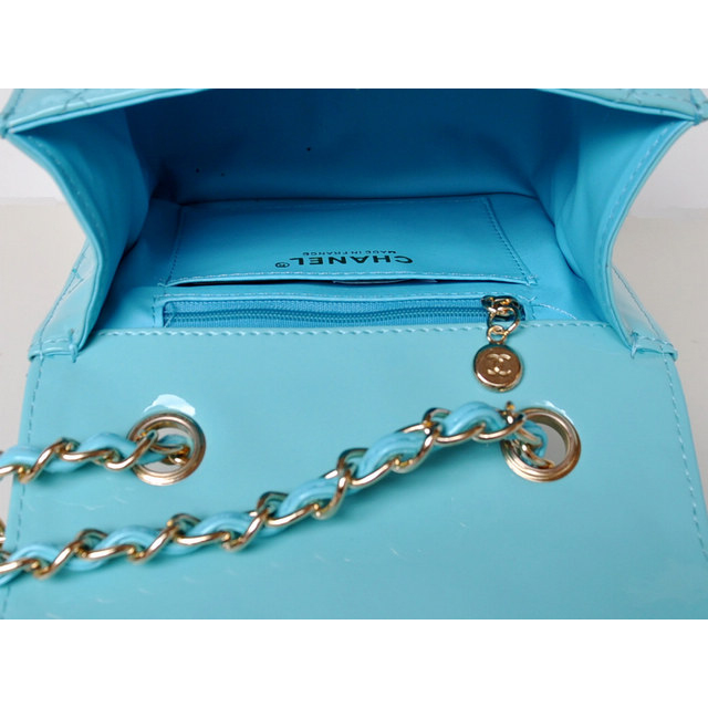 Chanel A67116 Classic mini Flap Bag Patent leather Light blue in Gold