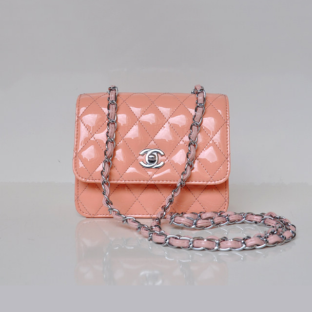 Chanel A67116 Classic mini Flap Bag Patent leather Pink in Silver