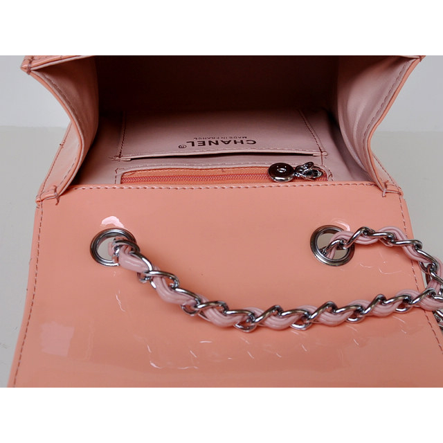 Chanel A67116 Classic mini Flap Bag Patent leather Pink in Silver