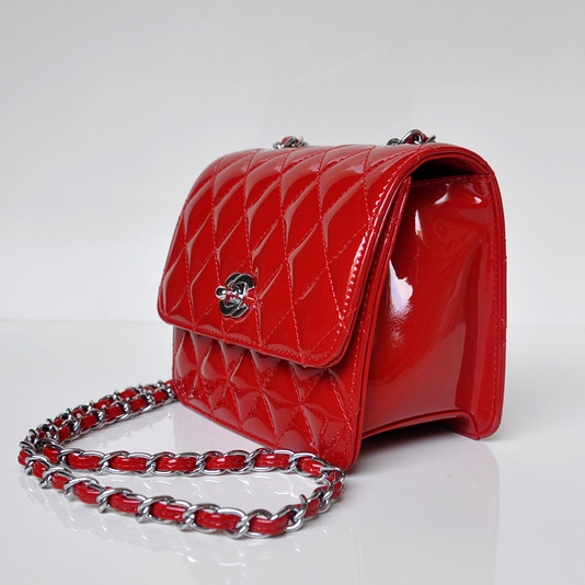 Chanel A67116 Classic mini Flap Bag Patent leather Red in Silver