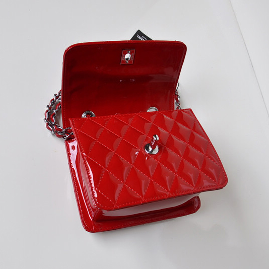 Chanel A67116 Classic mini Flap Bag Patent leather Red in Silver