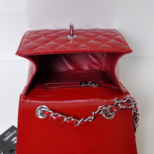 Chanel A67116 Classic mini Flap Bag Patent leather Red in Silver