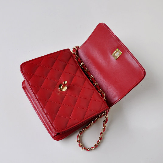 Chanel A67116 Classic mini Flap Bag Sheepskin leather Red in Gold