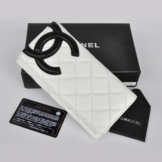 Chanel Black CC logo Bi-Fold Wallet A514 in White