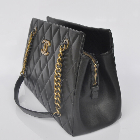 Chanel Calf Leather Shoulder Bag A67493 Black