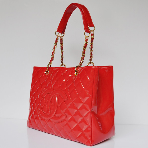 Chanel Classic CC Shopping Bag 20995 Patent leather Red Gold