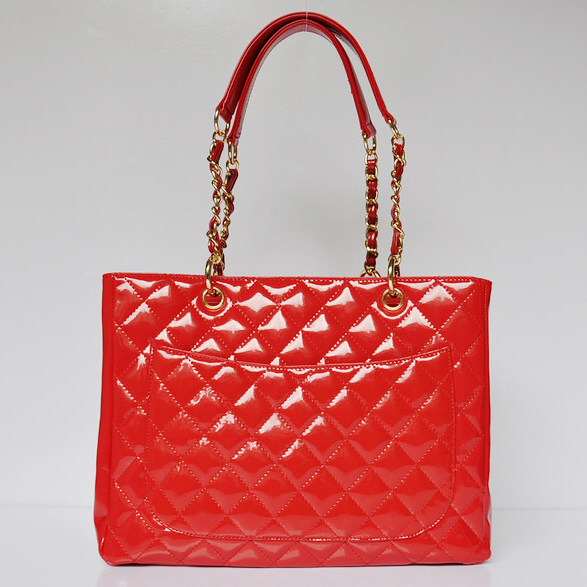 Chanel Classic CC Shopping Bag 20995 Patent leather Red Gold