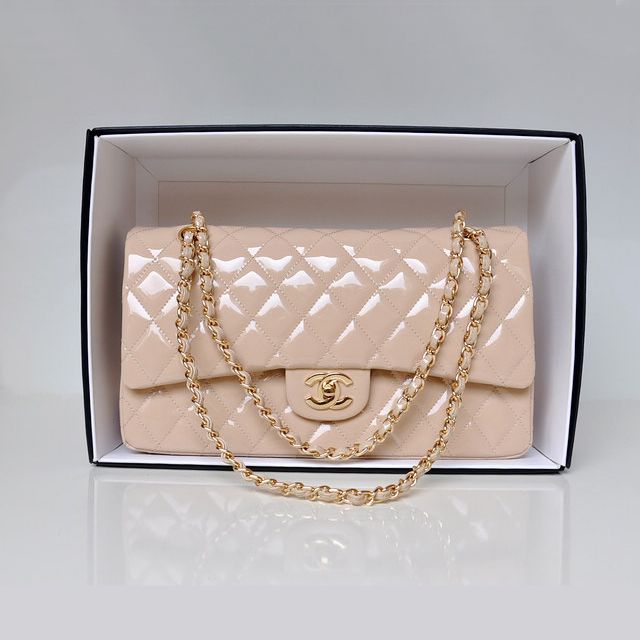 Chanel Classic Flap Bag 1113 Original Patent leather in Apricot with Gold