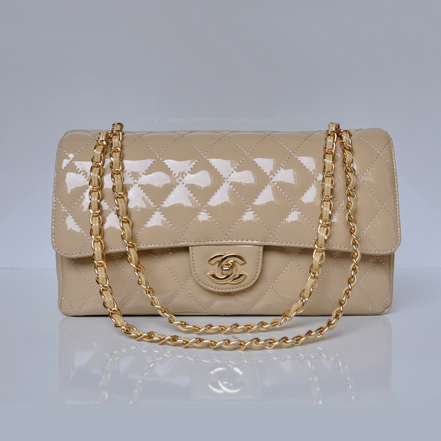 Chanel Classic Flap Bag 1113 Patent leather in Apricot with Gold