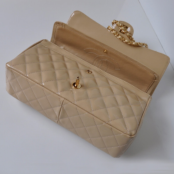 Chanel Classic Flap Bag 1113 Patent leather in Apricot with Gold