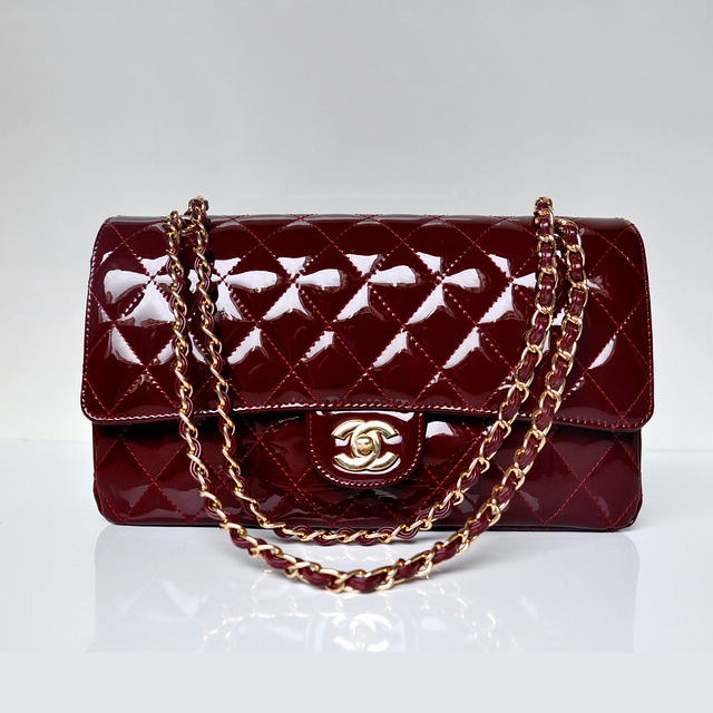 Chanel Classic Flap Bag 1113 Patent leather in Claret with Gold