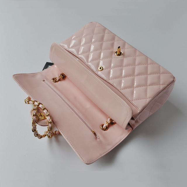 Chanel Classic Flap Bag 1113 Patent leather in Pink with Gold