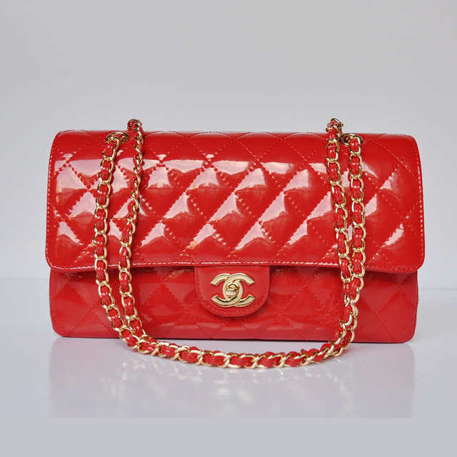 Chanel Classic Flap Bag 1113 Patent leather in Red with Gold