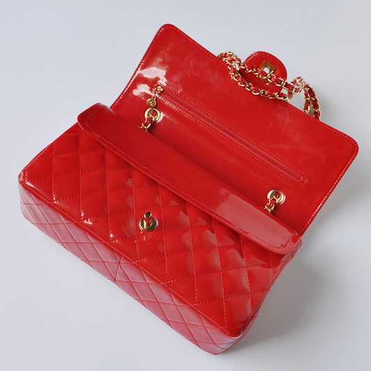 Chanel Classic Flap Bag 1113 Patent leather in Red with Gold