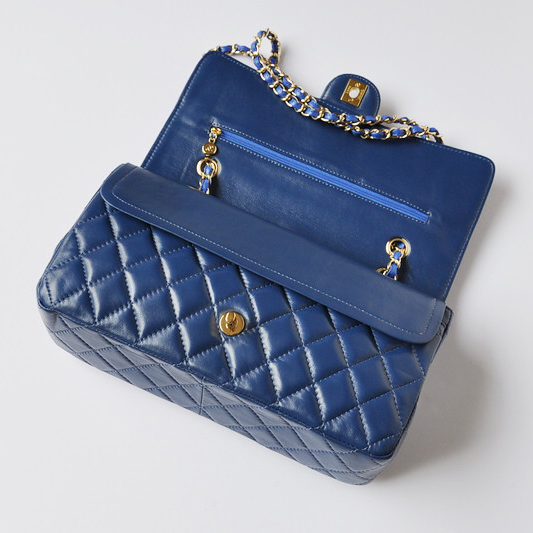 Chanel Classic Flap Bag 1113 Sheepskin leather in Blue with Gold