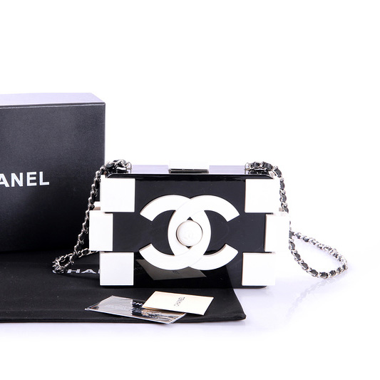 Chanel Lego Clutch A37010 Black&White