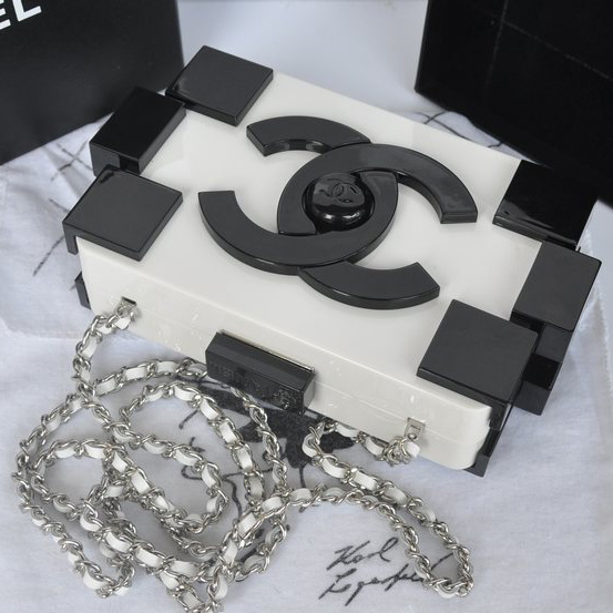 Chanel Lego Clutch A37013 Black&White