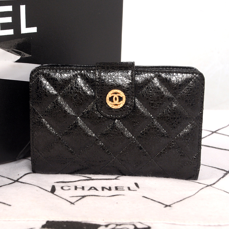 Chanel Matelasse Bi-Fold Wallet Glazed Crackled Leater C004 Black with Gold