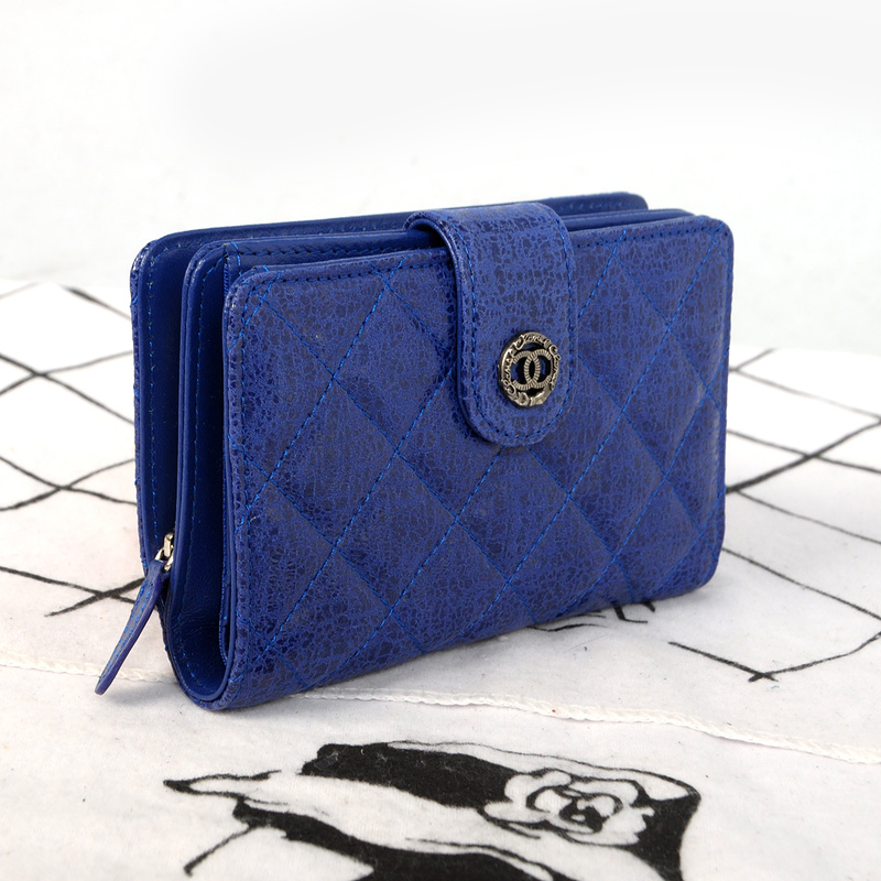 Chanel Matelasse Bi-Fold Wallet Glazed Crackled Leater C004 Blue