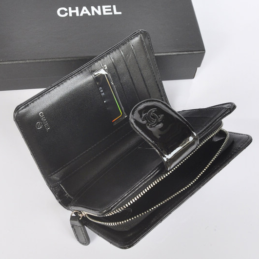 Chanel Matelasse Bi-Fold Wallet Patent Leater A051 Black