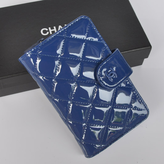 Chanel Matelasse Bi-Fold Wallet Patent Leater A051 Blue