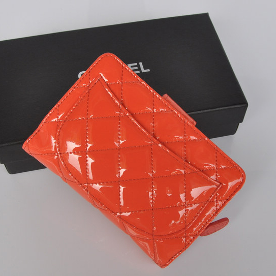 Chanel Matelasse Bi-Fold Wallet Patent Leater A051 Orange