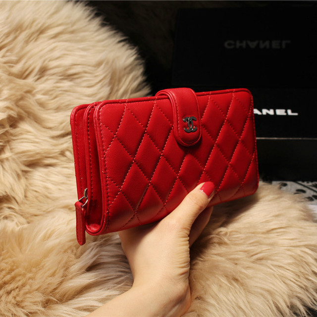 Chanel Matelasse Bi-Fold Wallet Sheepskin Leater A31507 Red