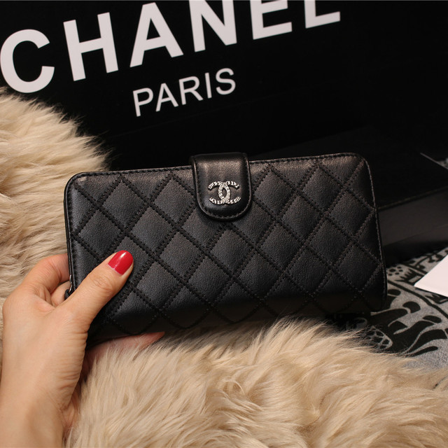 Chanel Matelasse Bi-Fold Wallet Sheepskin Leater A80137 Black