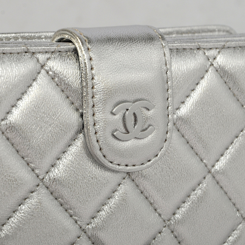 Chanel Matelasse Bi-Fold Wallet Sheepskin Leather C004 Silver