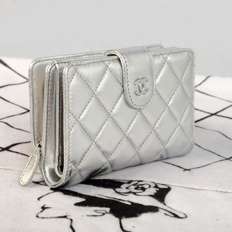 Chanel Matelasse Bi-Fold Wallet Sheepskin Leather C004 Silver