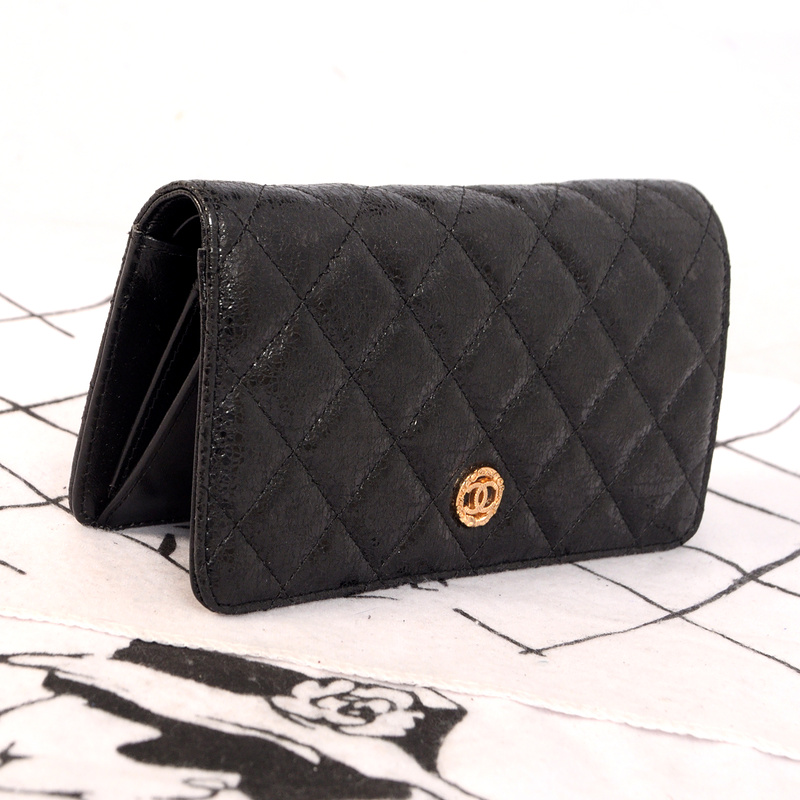 Chanel Matelasse Bi-Fold wallets Original Glazed Crackled Leater C001 Black