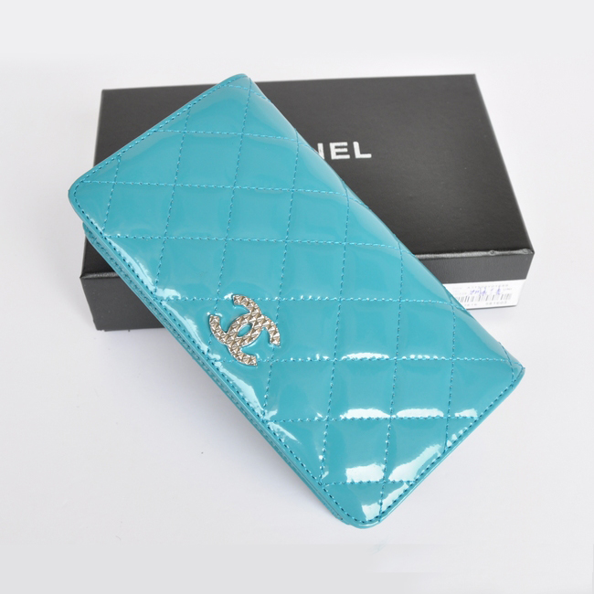 Chanel Patent Leather Bi-Fold Wallet A31508 Lake green