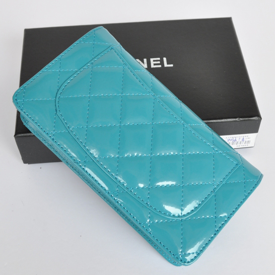 Chanel Patent Leather Bi-Fold Wallet A31508 Lake green