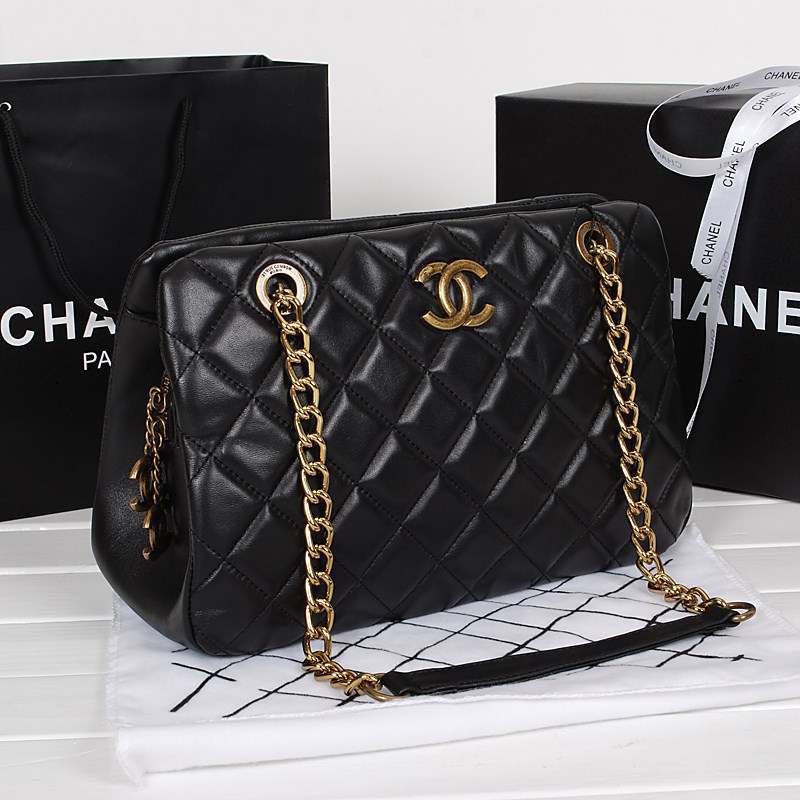 Chanel Sheepskin Leather Shoulder Bag A67245 Black