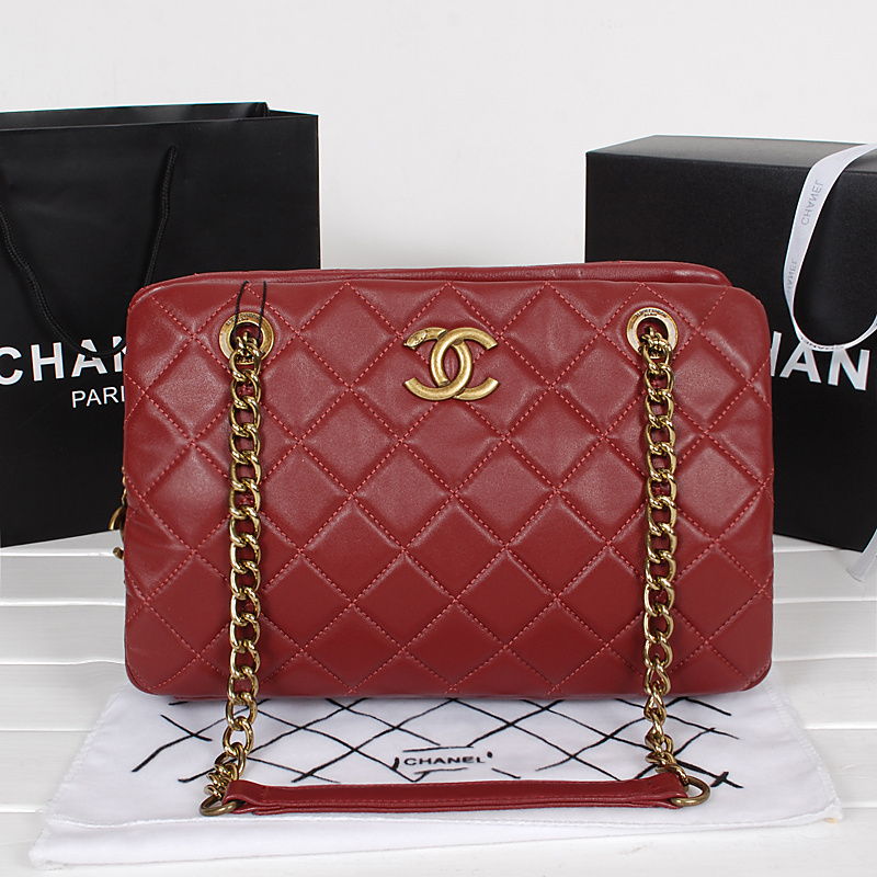 Chanel Sheepskin Leather Shoulder Bag A67245 Burgundy