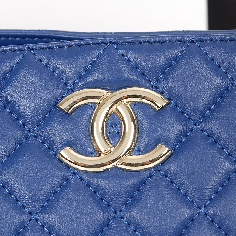 Chanel Sheepskin Leather Shoulder Bag A76600 Blue