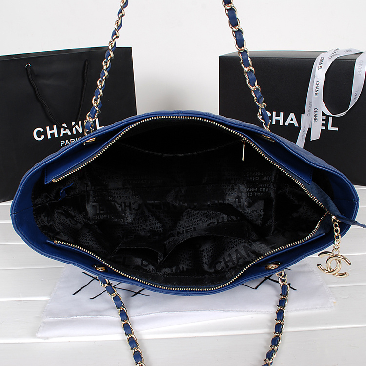 Chanel Sheepskin Leather Shoulder Bag A76600 Blue