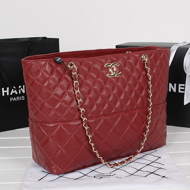 Chanel Sheepskin Leather Shoulder Bag A76600 Burgundy