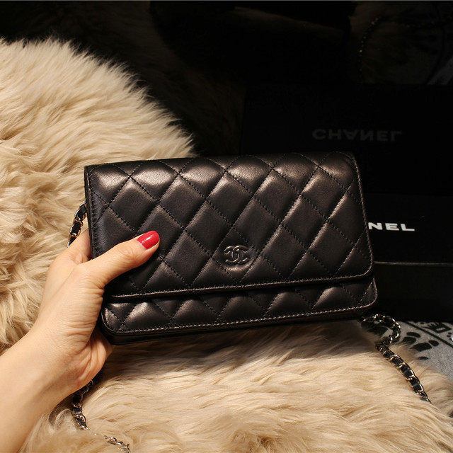 Chanel mini Flap Bag A31157 Black Original Sheepskin Leather