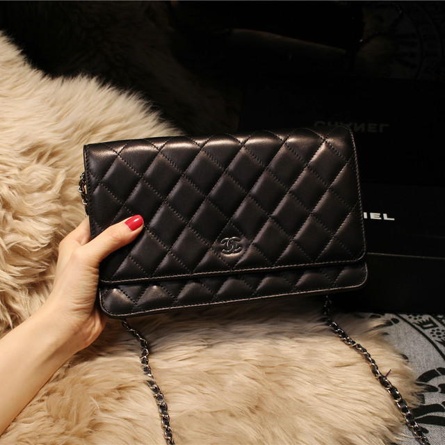 Chanel mini Flap Bag A31158 Black Original Sheepskin Leather