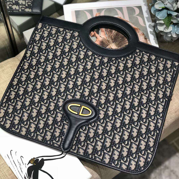 DIOR FOLDABLE CLUTCH