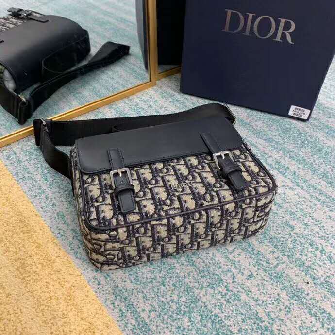 DIOR Messenger bag