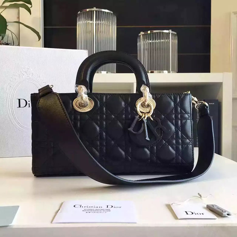 Dior WINTER 2016 FASHION SHOW RUNWAY BAG IN CANNAGE LAMBSKIN