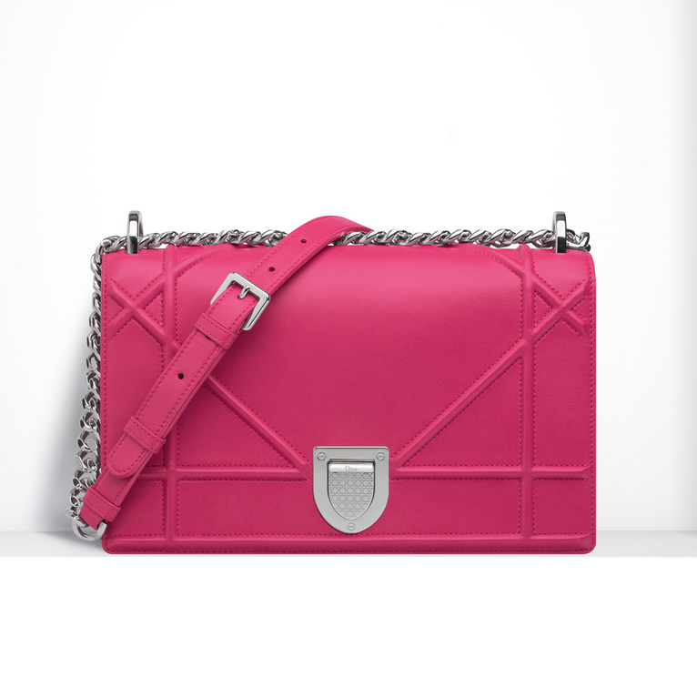 Diorama flap bag in fuchsia lambskin