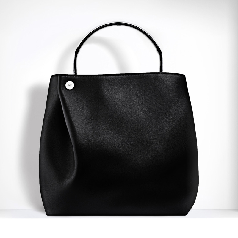 Diorific bucket bag in smooth pearlised black calfskin