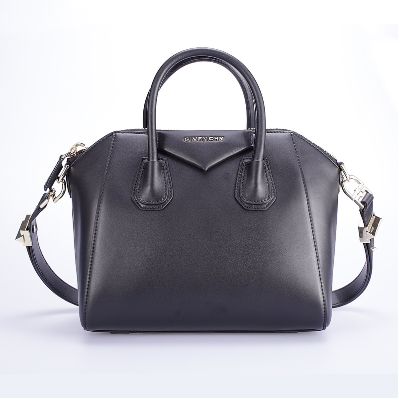 Givenchy Antigona Bag Claf Leather Black