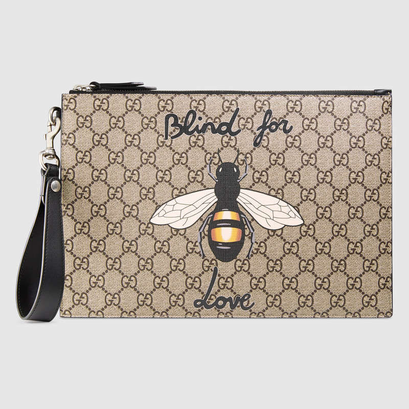 Gucci Bee print GG Supreme pouch 473904 9CD1N 8666